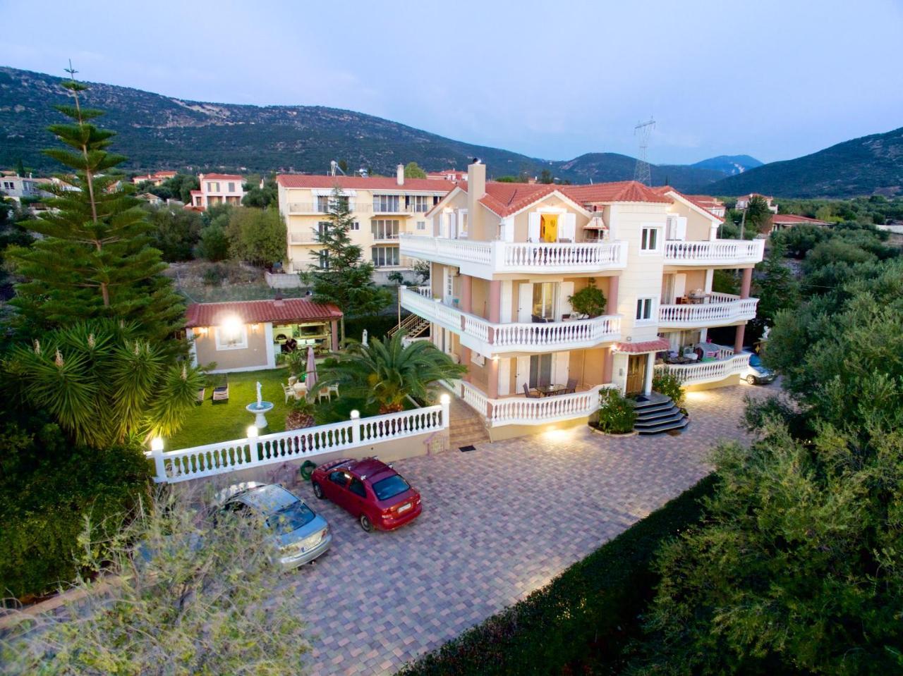 Madalena'S Apartment Razata Exterior photo